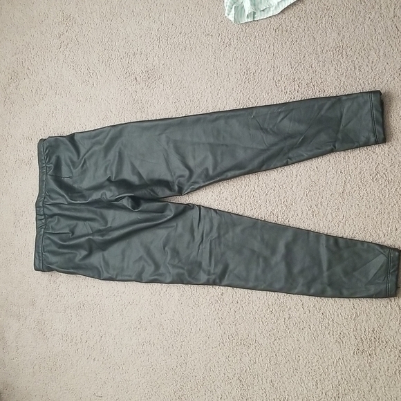 Threadsence Women's Faux Leather Leggings - Picture 15 of 16